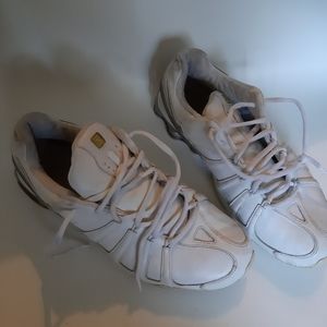 Nike shox 9.5